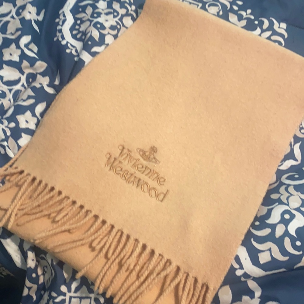 Soft camel Vivianne Westwood scarf